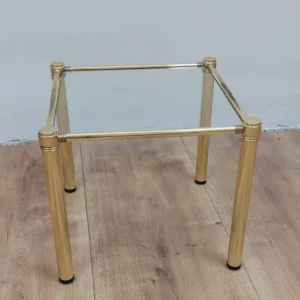 Glastisch Messing, 40x40cm, Standbeine und Rahmen aus Rundem Messing (goldfarben), Tischplatte aus Glas